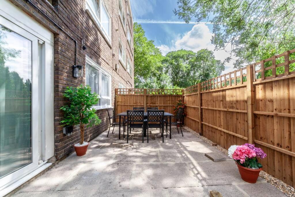 Appartement Lux 3-bed With Patio In Londres