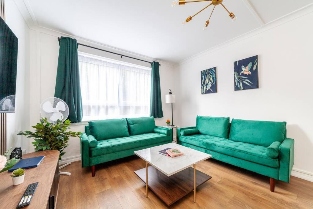 Lux 3-bed With Patio In Appartement Londres